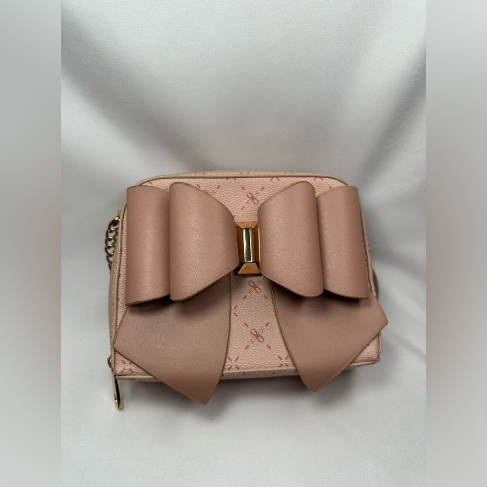 Women's Grossi Senna Boxy Mini Bowtie Crossbody Bag.
